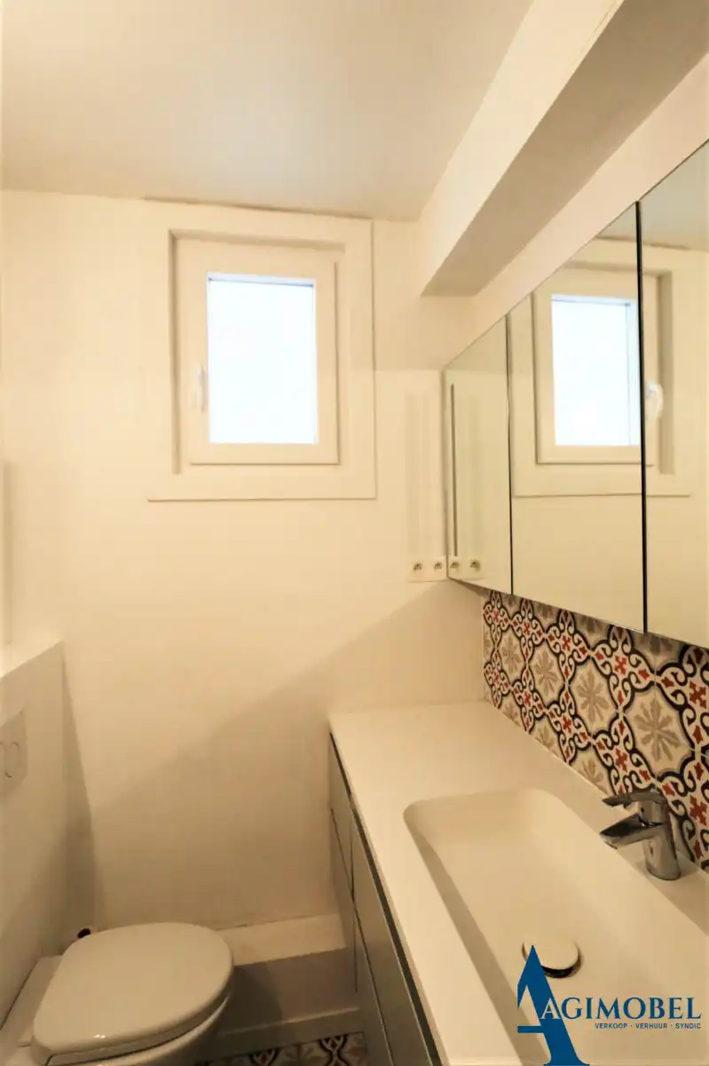 Compact appartement met 1 slaapkamer  nabij de Zeedijk. foto 9