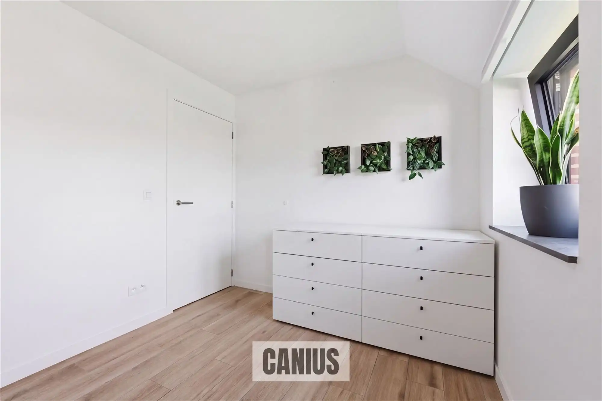 INSTAPKLARE WONING MET 3 SLKS & TUIN foto 13