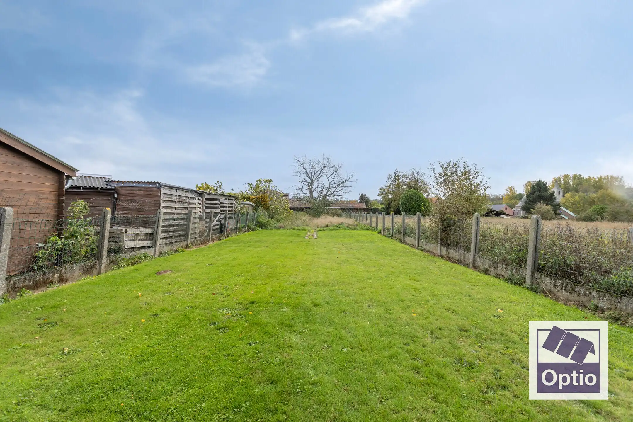 Woning met 5 slaapkamers en grote tuin. foto 4