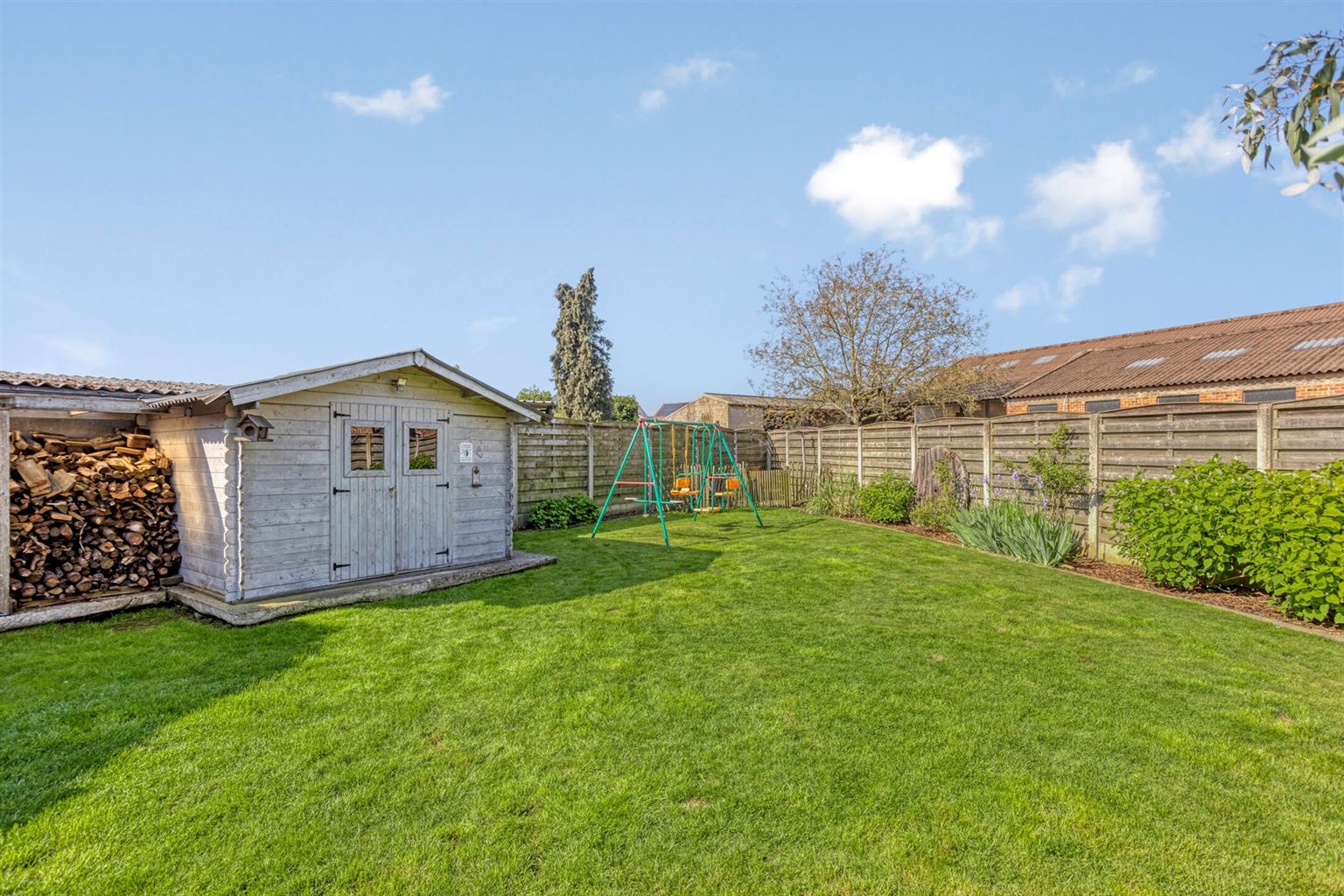 Prachtige, gerenoveerde hoevewoning op 4a9ca, voorzien van 4 slaapkamers, inpandige garage en omheinde tuin op een toplocatie in Kessenich. foto 30