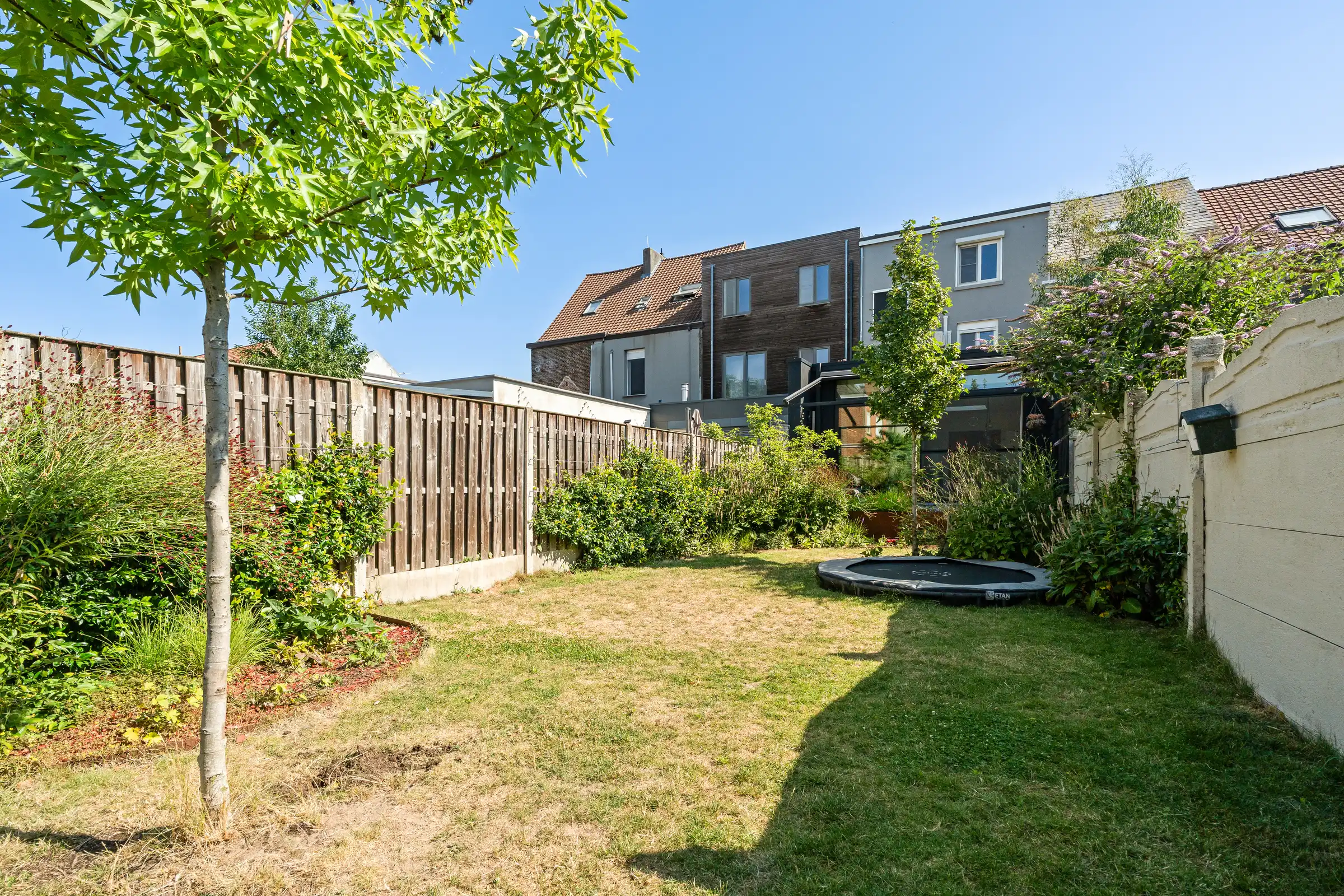 Art-decowoning met 4 slaapkamers, 2 badkmrs en zonnige tuin foto 15