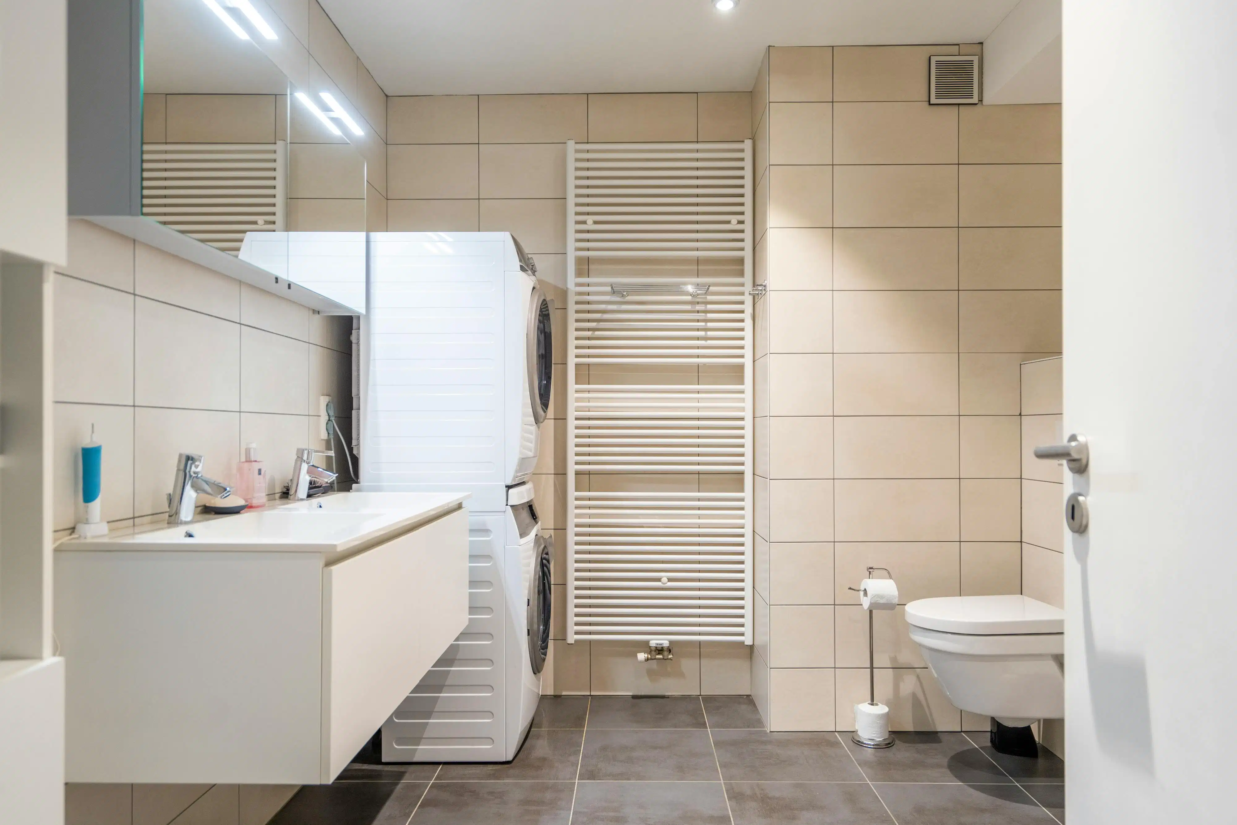 Ruim appartement met dubbel terras te koop in Gullegem! foto 9