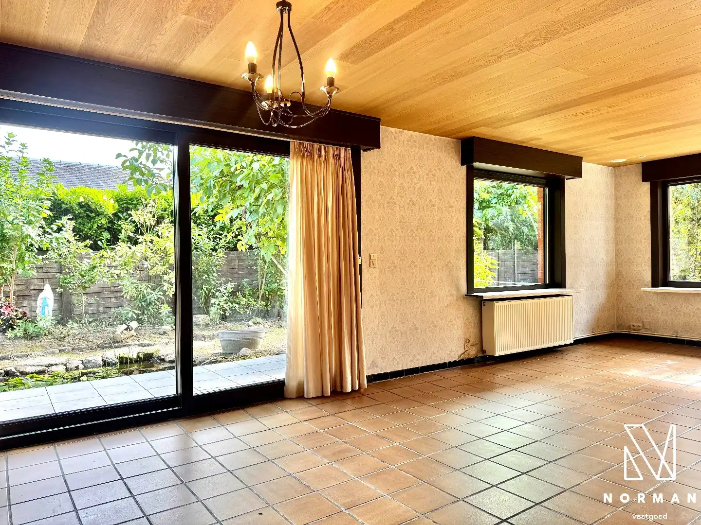 Alleenstaande bungalowwoning met 3 slaapkamers, tuin en garage te koop in rustige woonwijk te Kuurne! foto 14