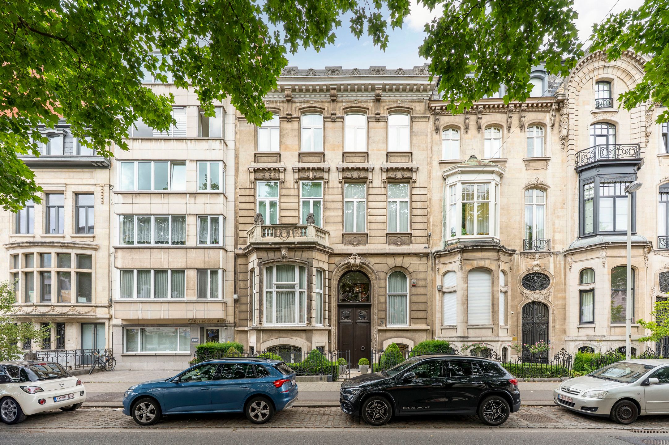 ANTWERPEN - Authentieke meesterwoning met vier garages foto 21
