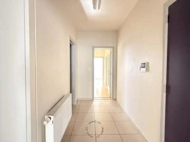 Ruim en lichtrijk appartement met twee terrassen foto 3