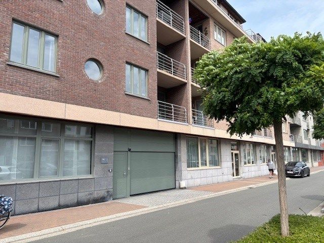 ()=>{if(producerUpdateValueVersion(node),producerAccessed(node),node.value===ERRORED)throw node.error;return node.value} Maurice Devriendtlaan 4 - - 8370 Blankenberge