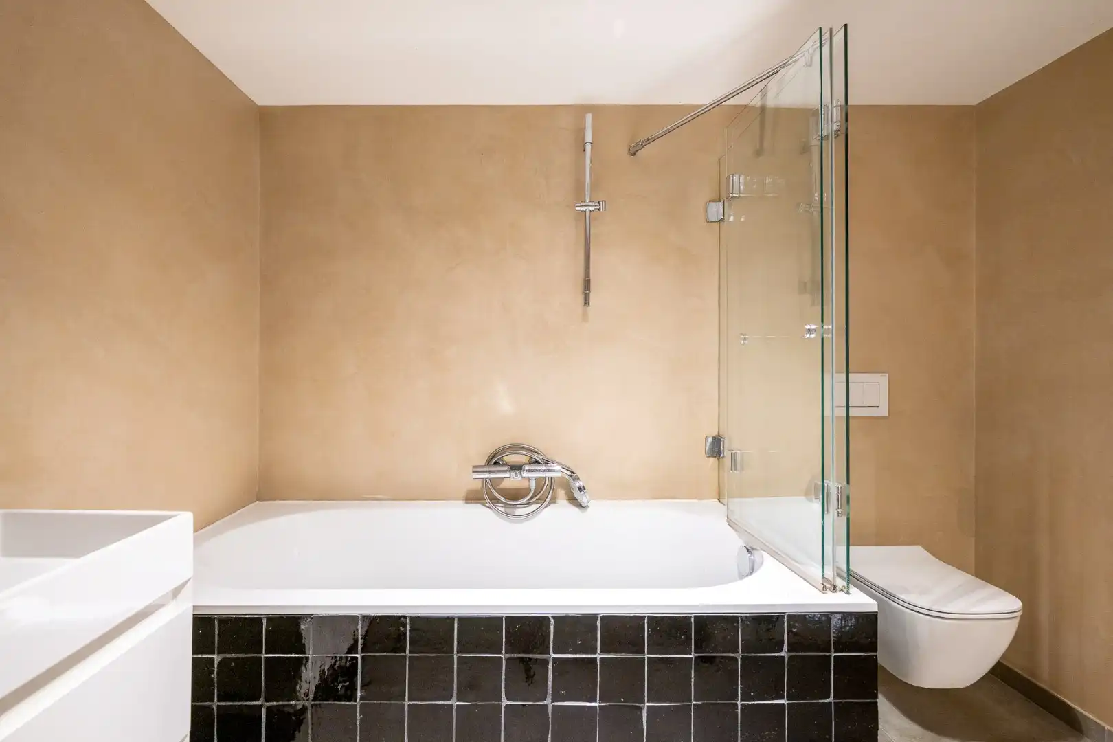 Stijlvol appartement op wandelafstand van het Albertstrand foto 21