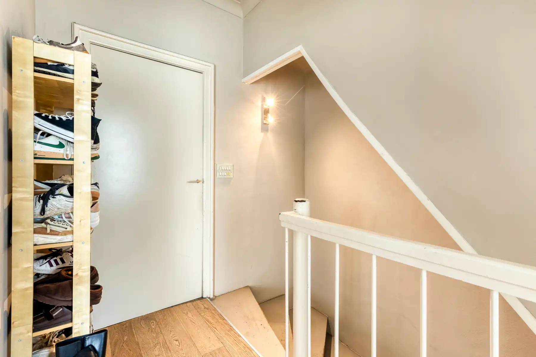 Handelsgelijkvloers met bovenliggende woonst! foto 15