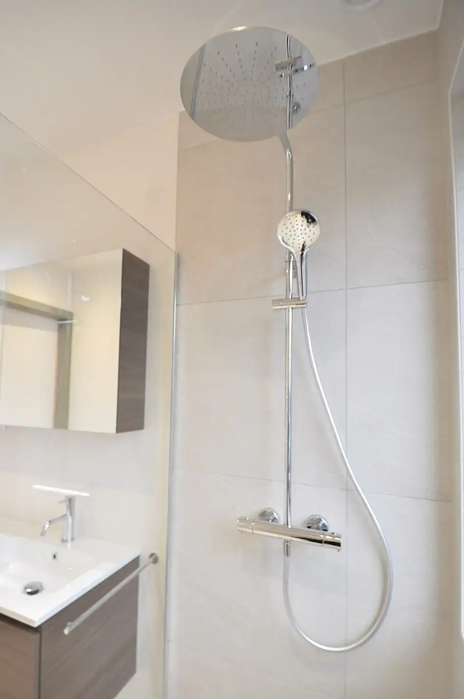 Nieuwbouw: Licht en modern nieuwbouwappartement met terras nabij Duinenwater. foto 10