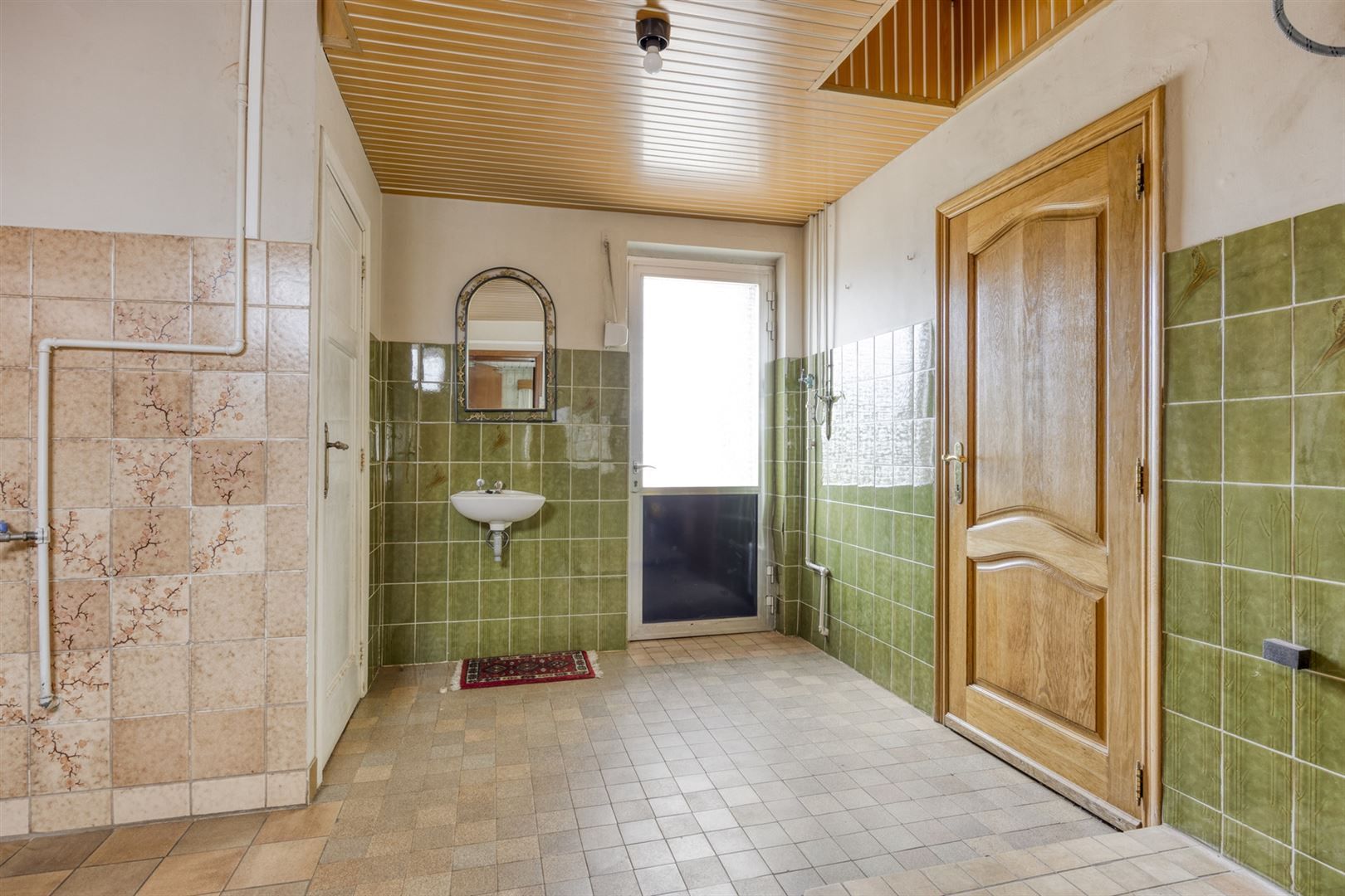 TE KOOP: Woning met 3 slaapkamers op breed perceel! foto 8