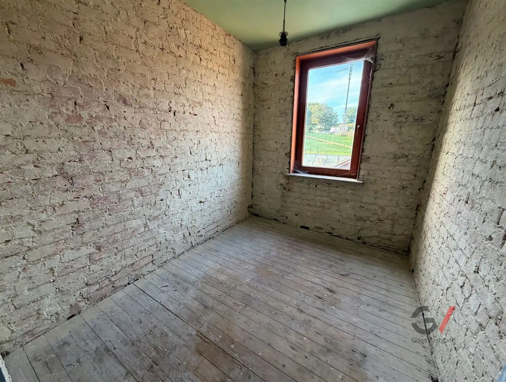 Te renoveren woning  foto 13