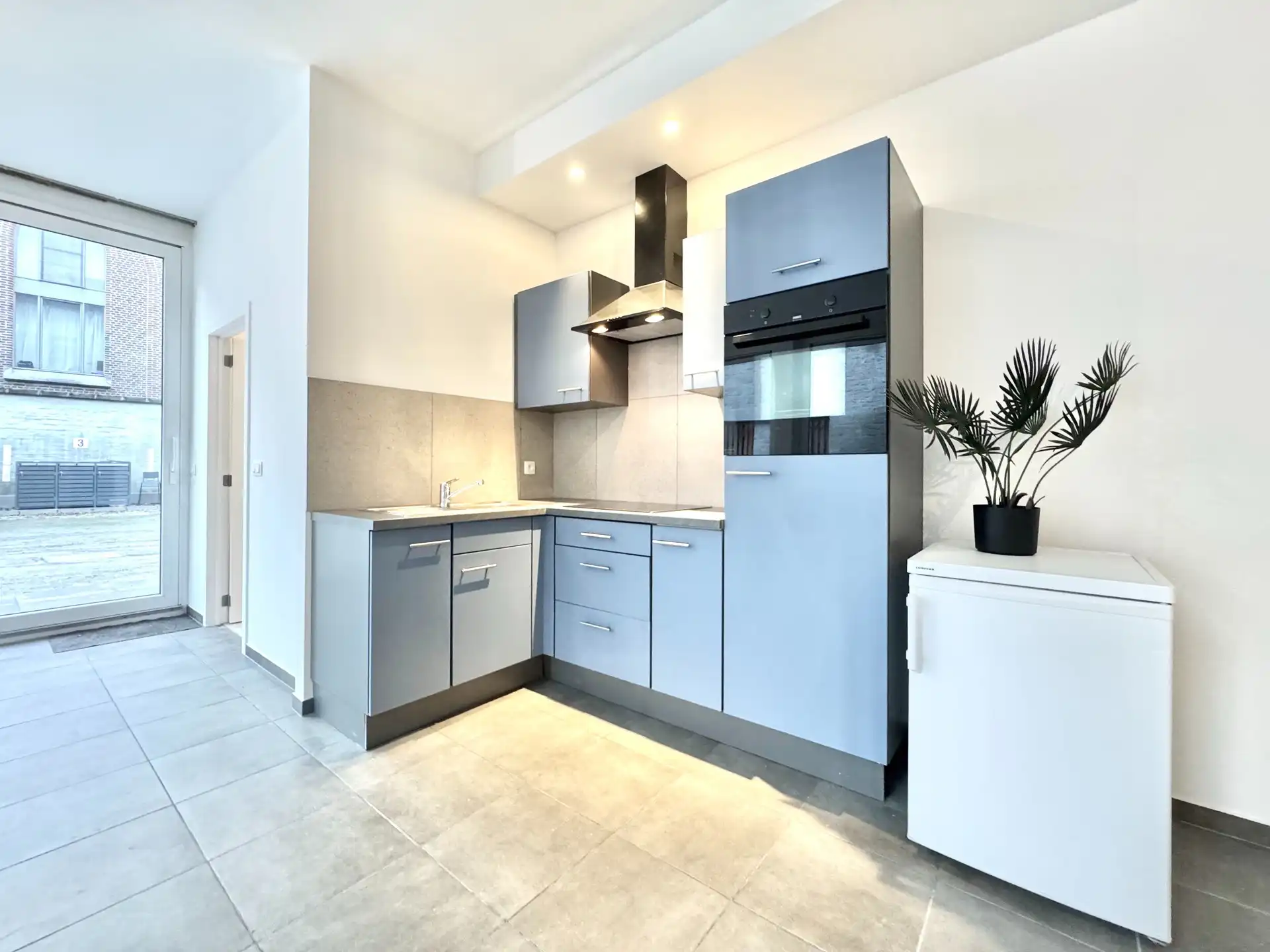 GELIJKVLOERS APPARTEMENT| 2 KAMERS | 1 PARKEERPLAATS | TERRAS foto 10