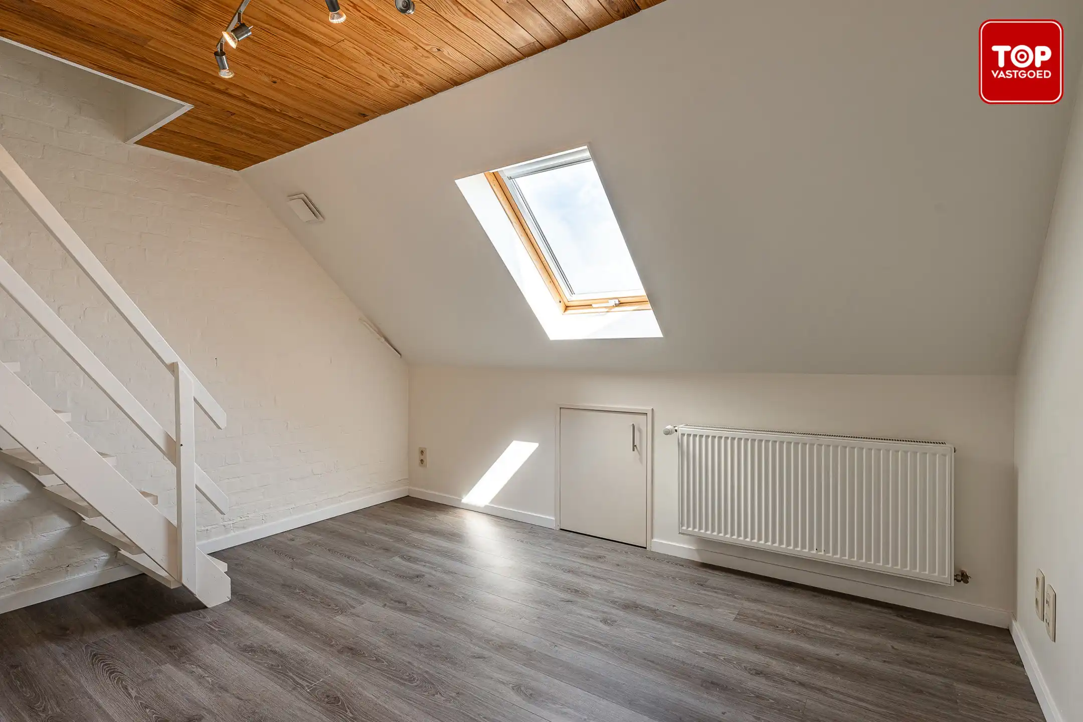 Instapklare woning met 3 slaapkamers en open zicht op de velden foto 16