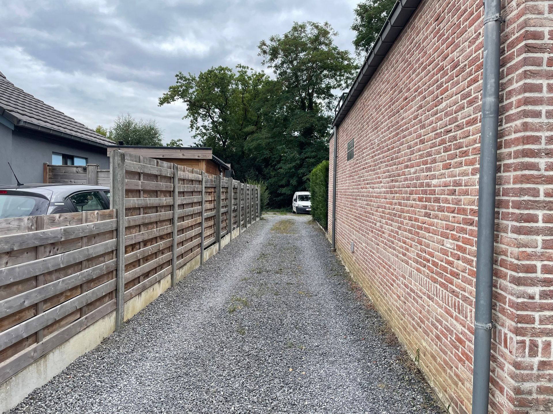 Te renoveren woning (vergunning voor 3 appartementen) foto 18