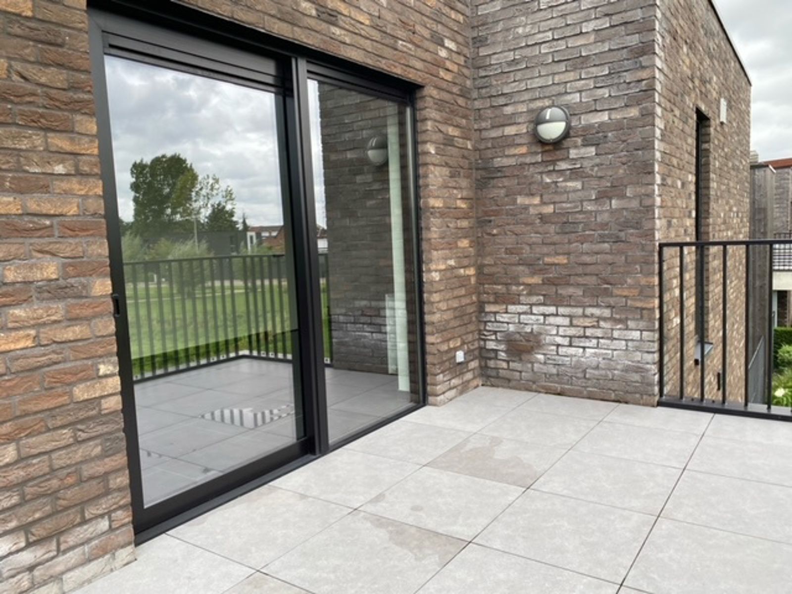 RUIM APPARTEMENT (71,35m2) MET 1 SLK, ONDERGRONDSE AUTOSTANDPLAATS EN KELDERBERGING TE HASSELT foto 15