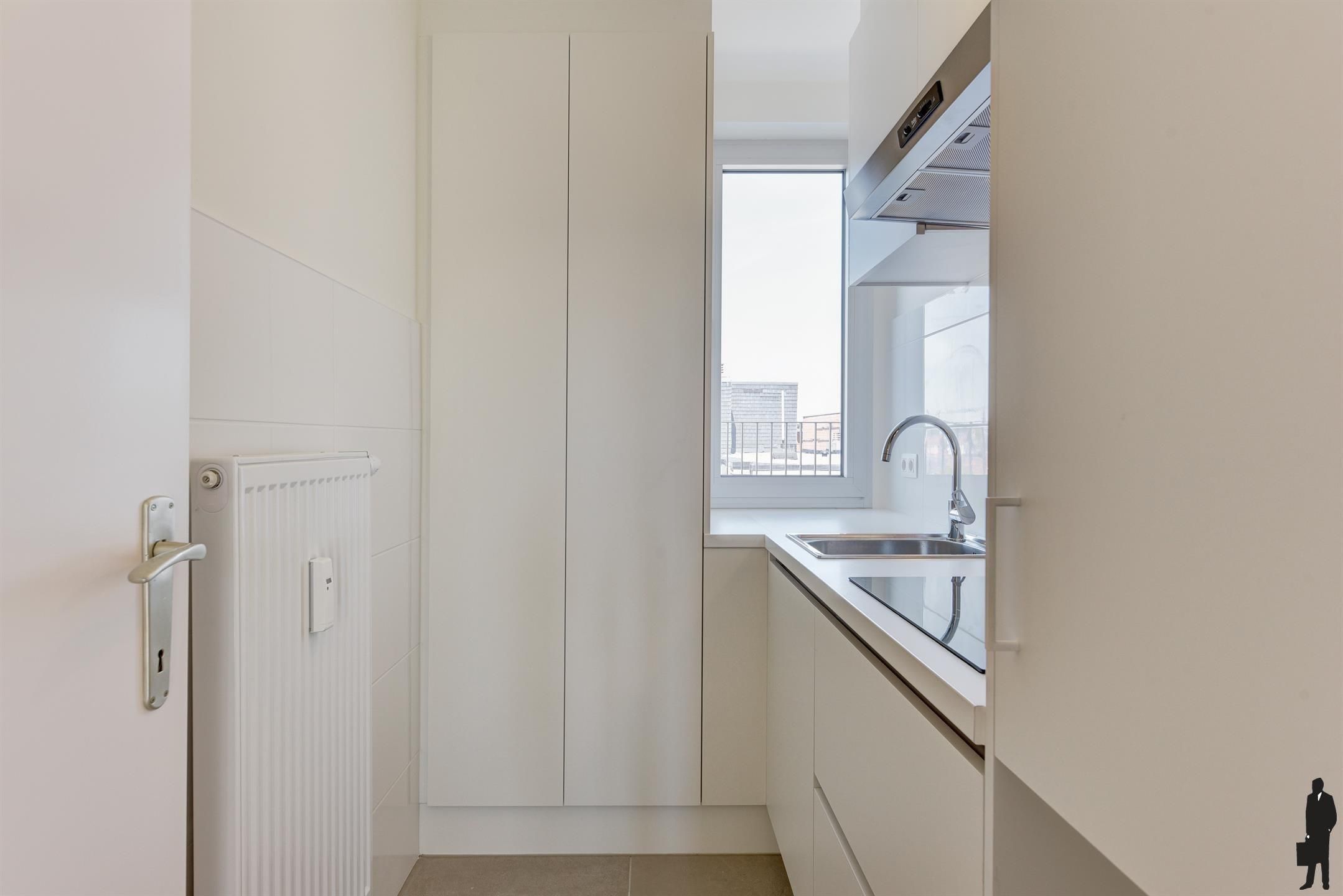 Volledig vernieuwde dakstudio in het hartje van Turnhout. foto 6