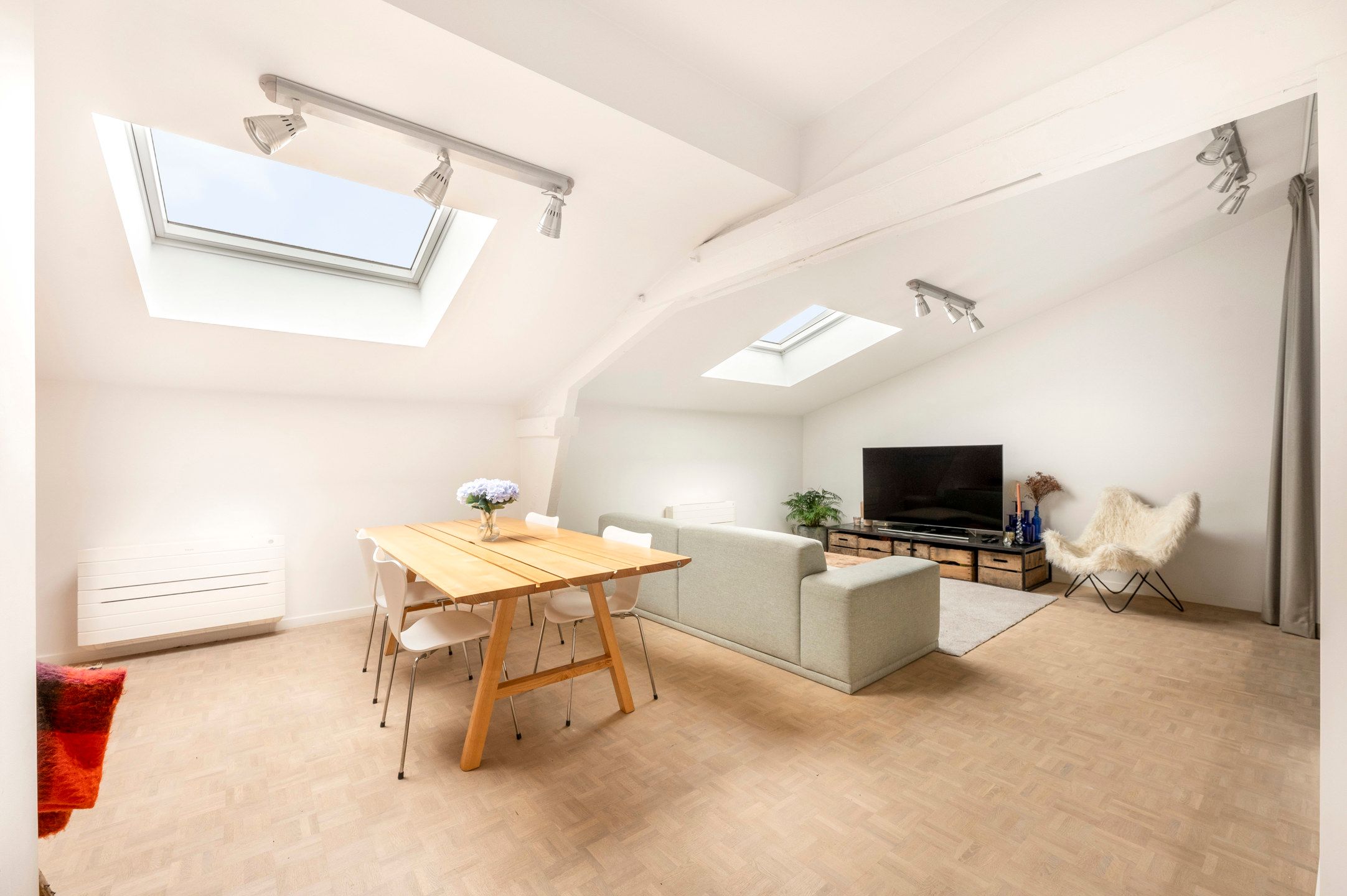 ANTWERPEN-CENTRUM - Meesterwoning met patio en parking foto 24