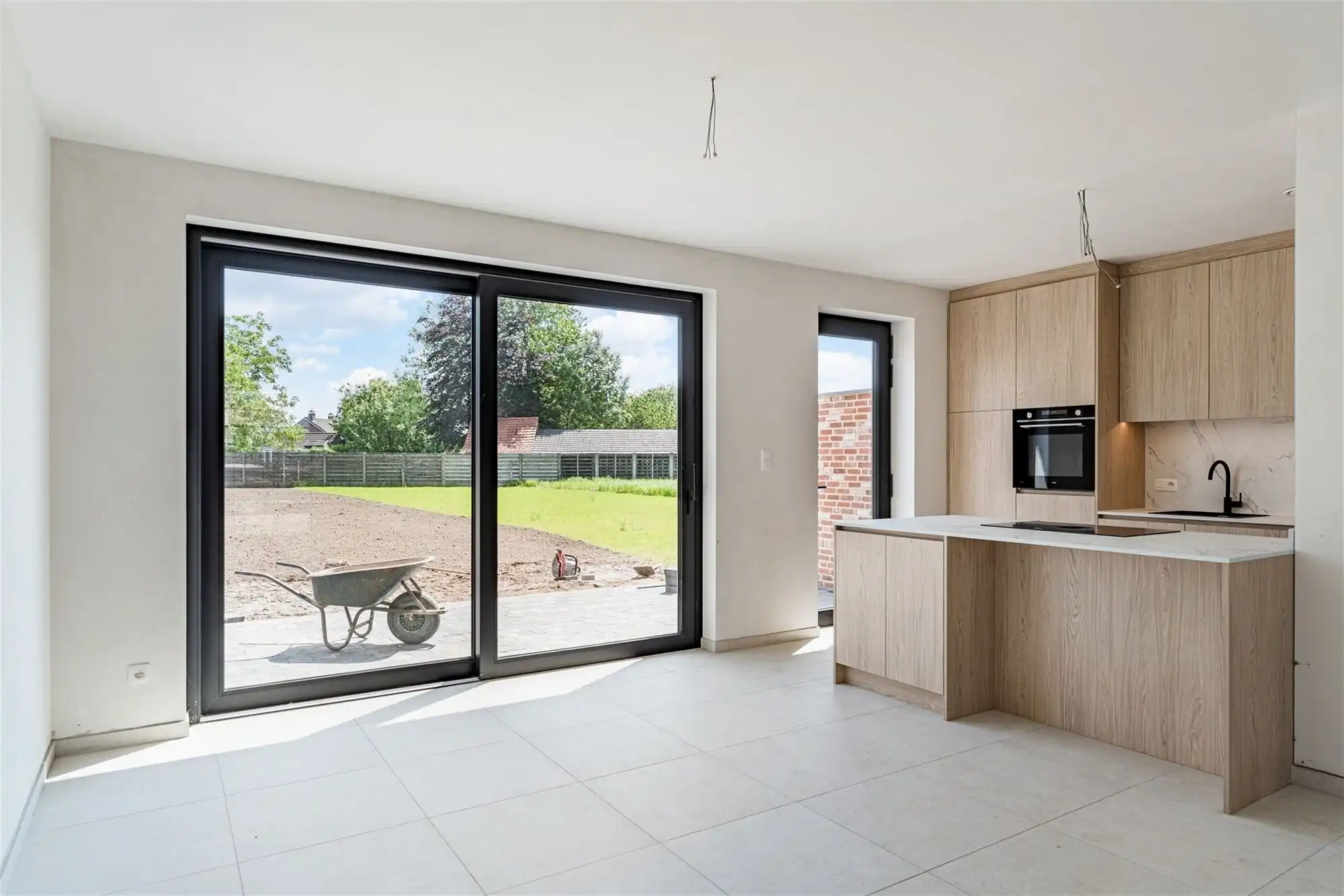 Afgewerkte BEN-woning op zeer rustige locatie te Molenbeersel foto 5