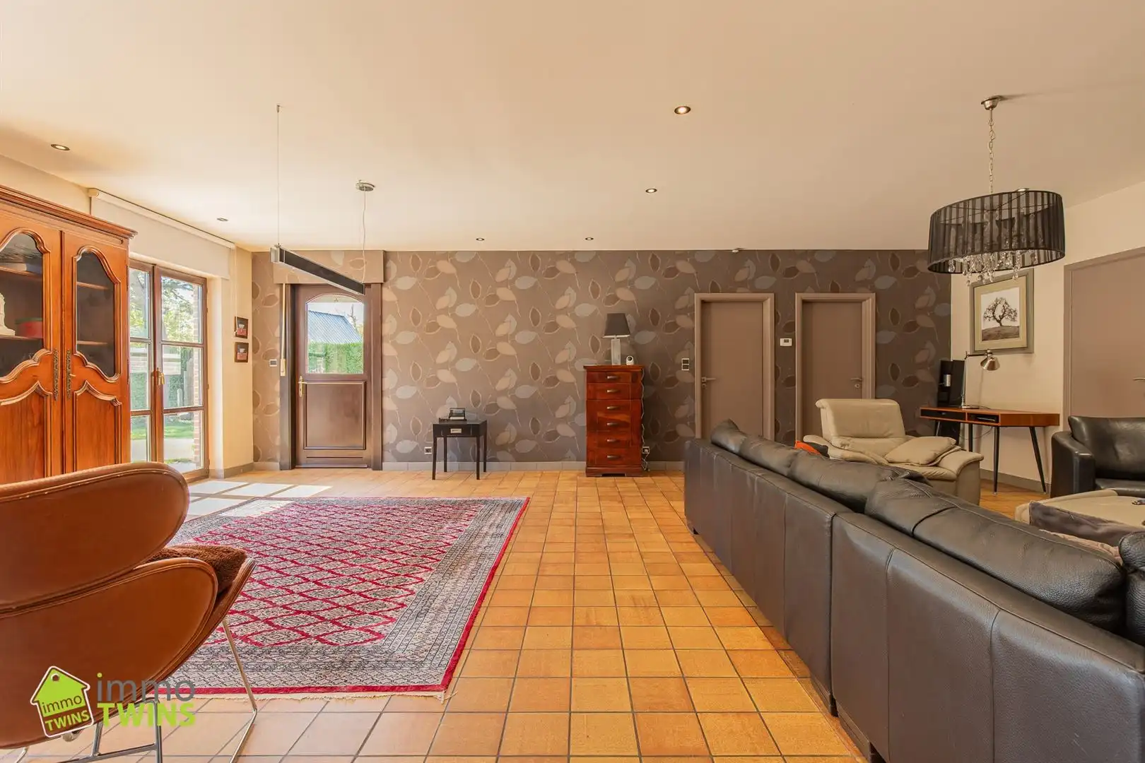 Uitzonderlijk ruime en veelzijdige praktijkwoning / cohousing met tal van mogelijkheden foto 6