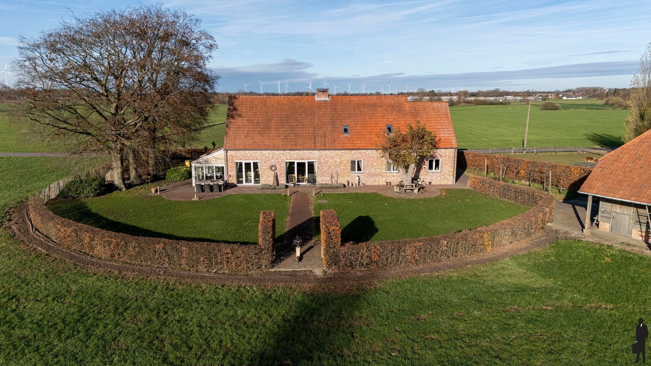 Landelijk gelegen woning in Minderhout op ca 9.000 m² grond foto 13
