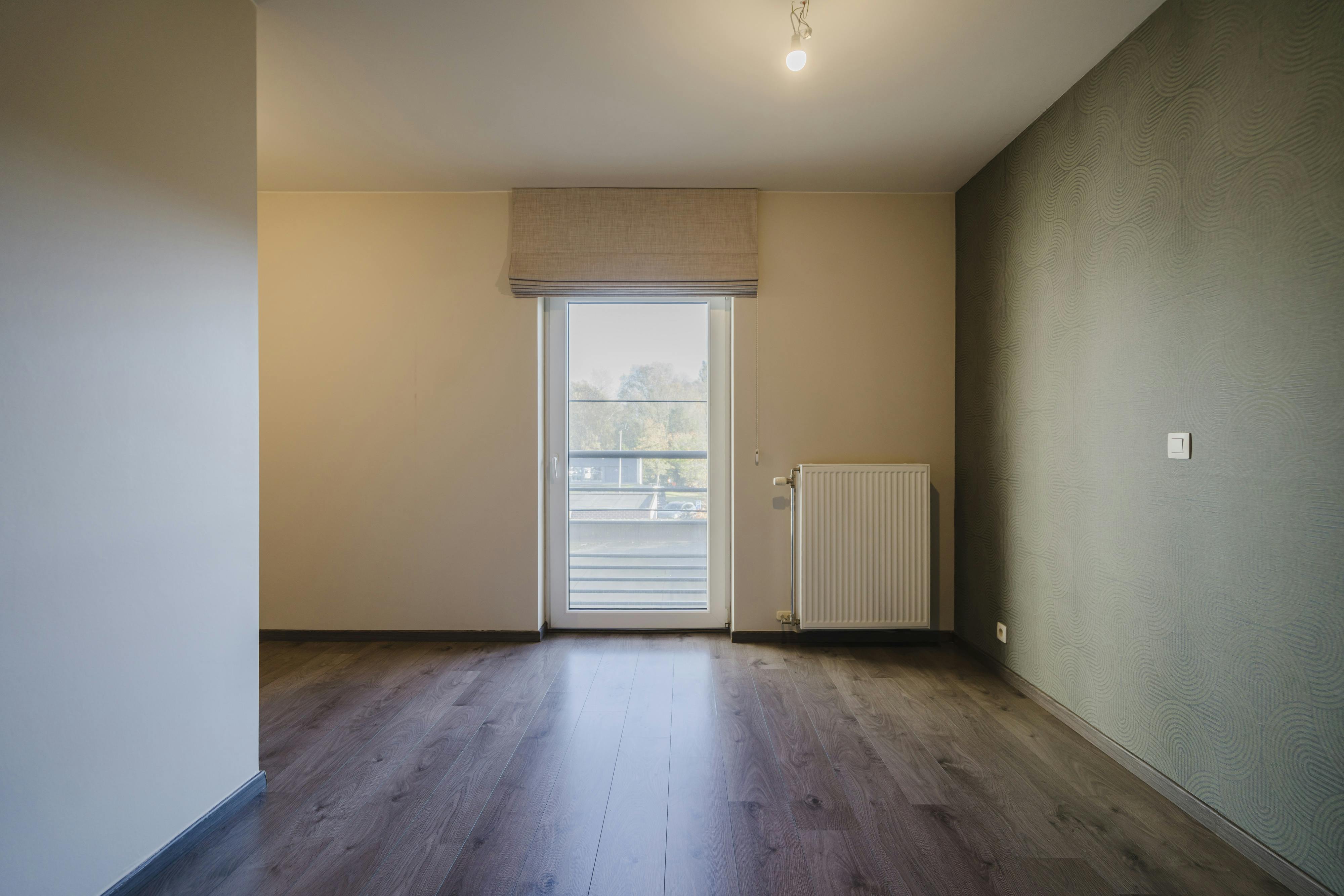  Energiezuinig appartement te koop in hartje Bissegem! foto 9