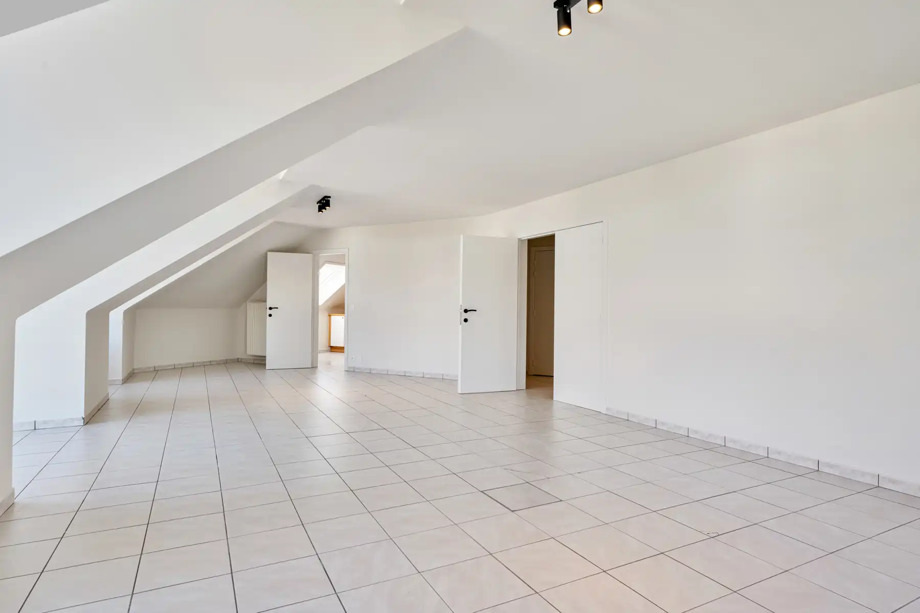 Appartement te huur foto 13