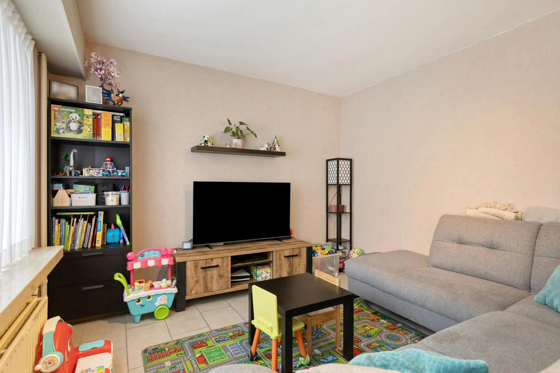 Gezinswoning met 3 slaapkamers en ruime garage op topligging foto 7