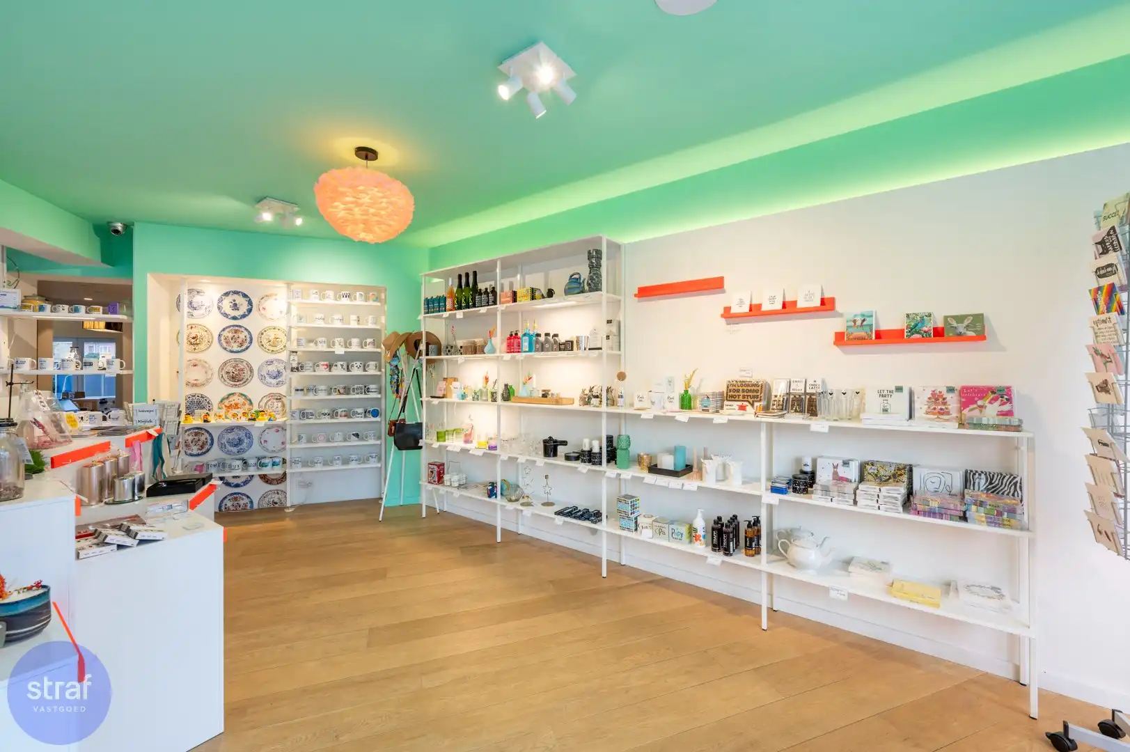 Handelspand te koop op Linkeroever foto 3