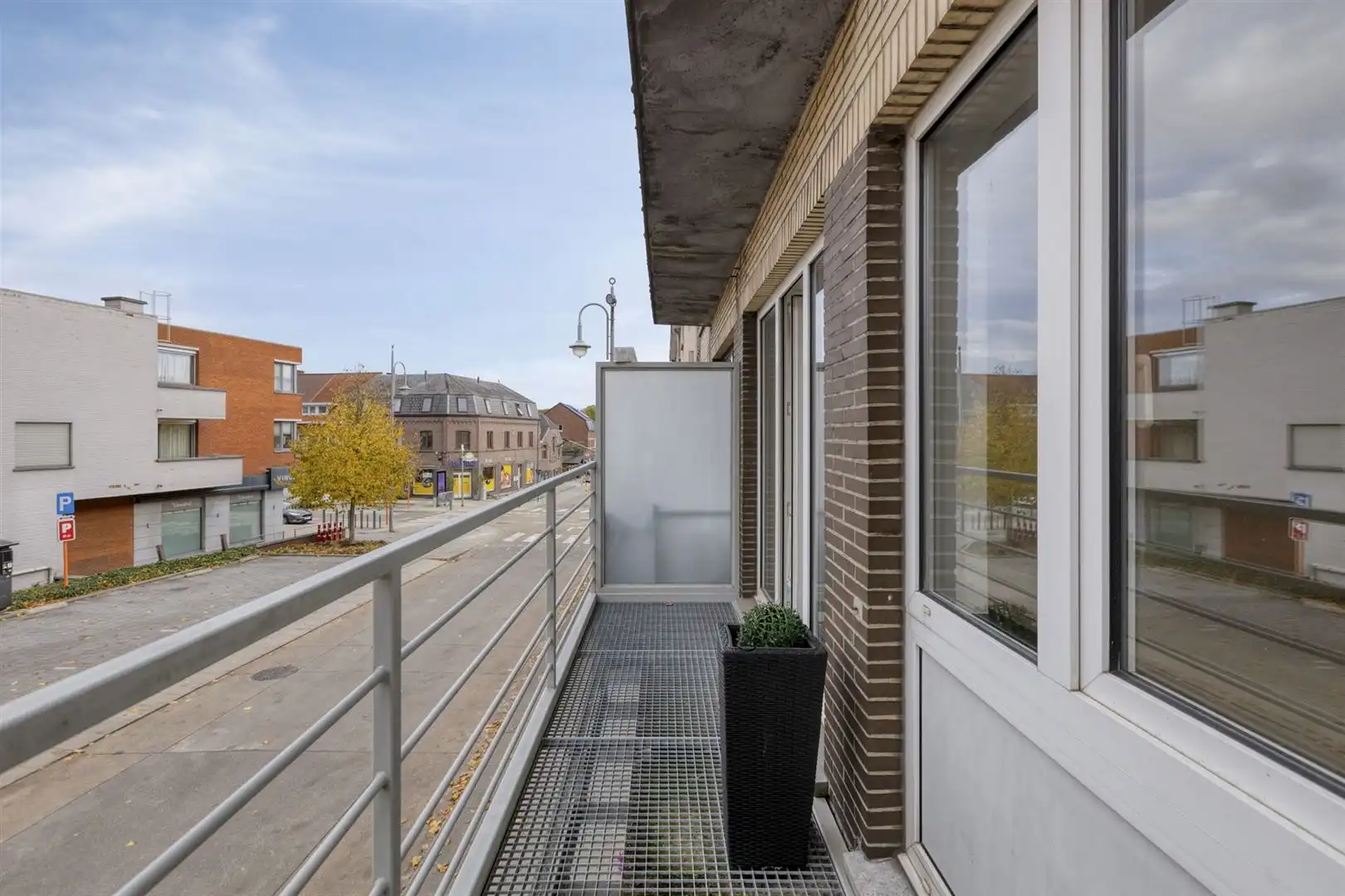 TE KOOP: Duplex-appartement (3slpks) met kantoorruimte of handelsruimte op topligging in Genk! foto 16