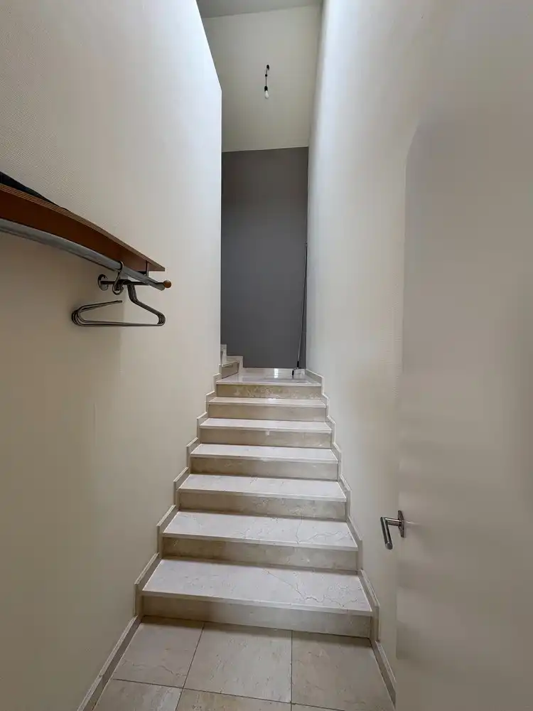Riant instapklaar appartement (ca 204 m²) op de Kleine Ring met 2 staanplaatsen foto 21