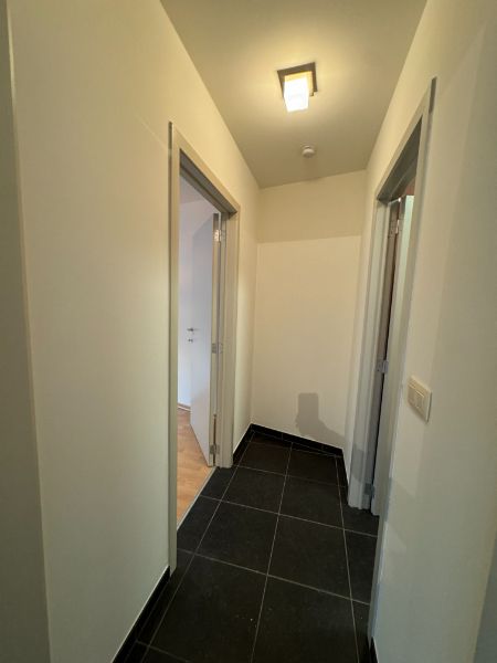 IN OPTIE! Instapklaar 2 slpk appartement nabij centrum Geel. foto 15