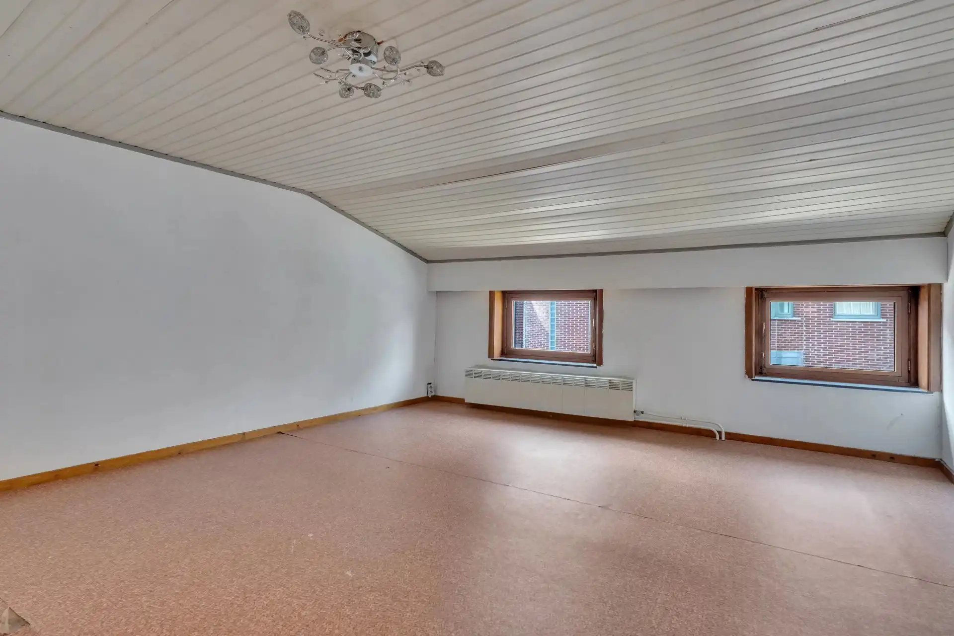 Authentiek herenhuis, klaar voor een renovatie. foto 16
