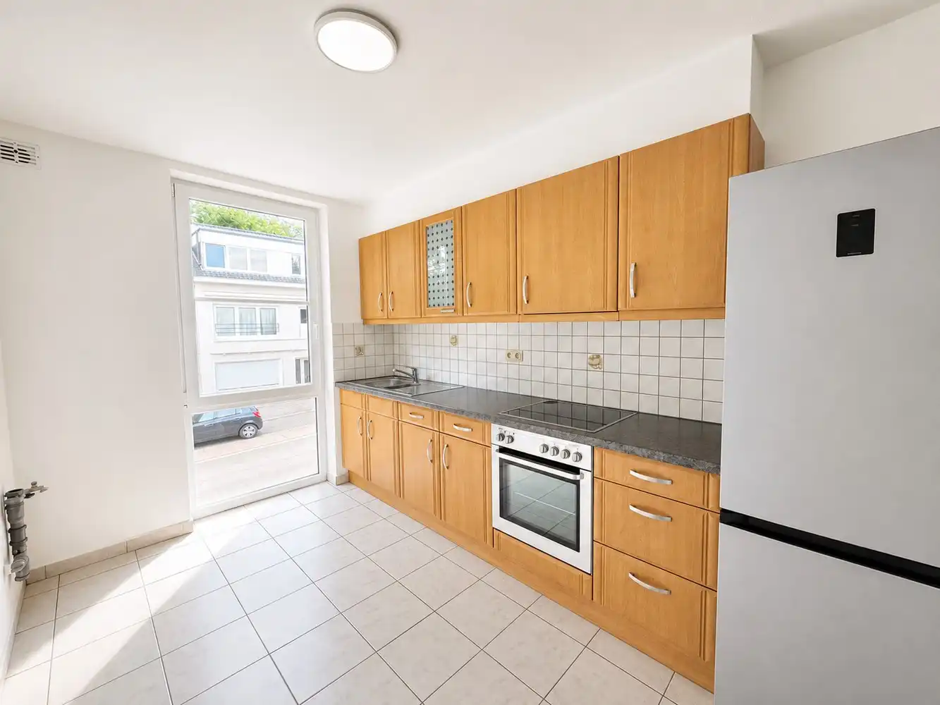 Intrekklaar appartement met terras foto 4