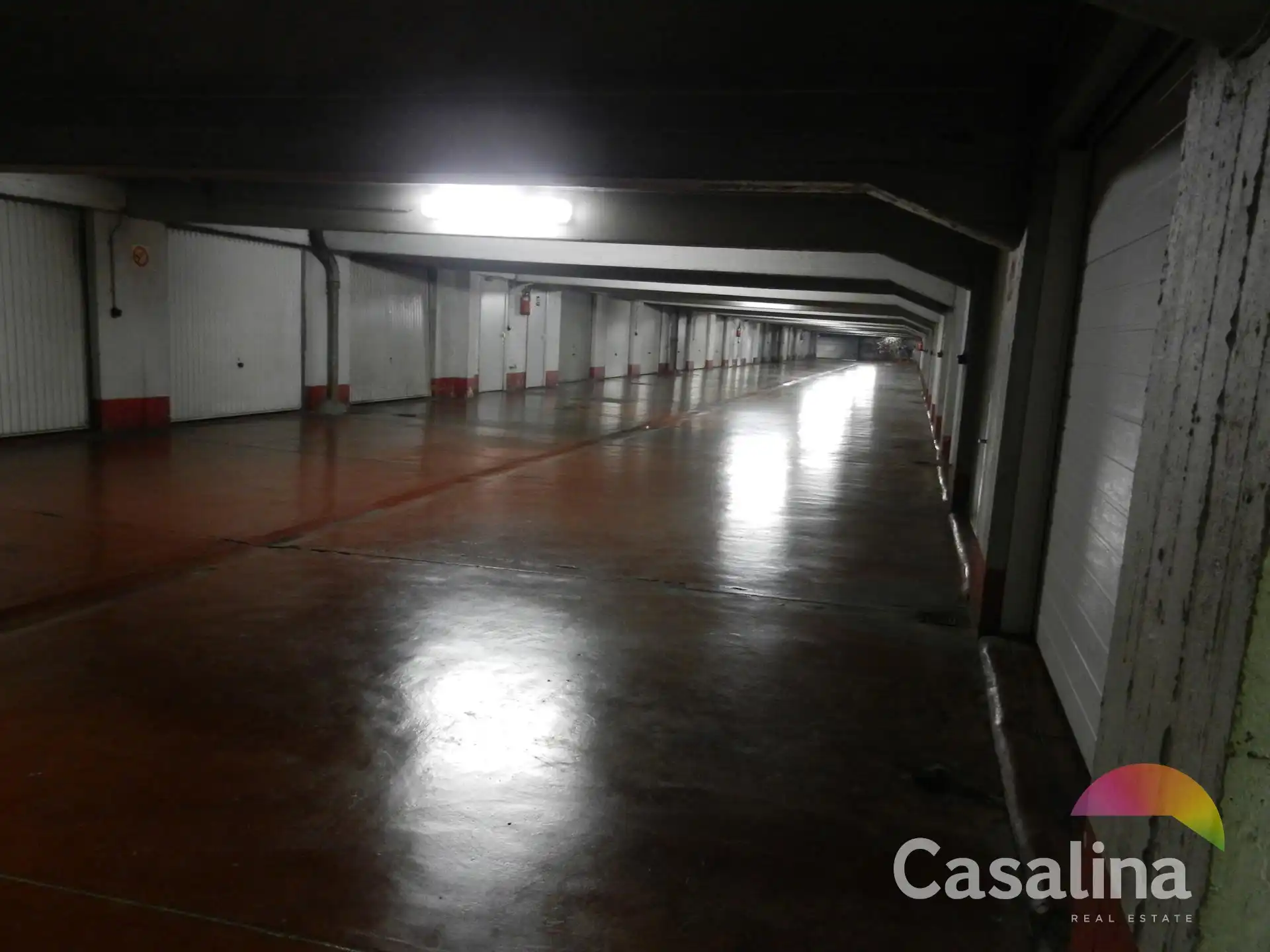 Garage te koop - Box garage nr. 15, beveiligde toegang foto 4