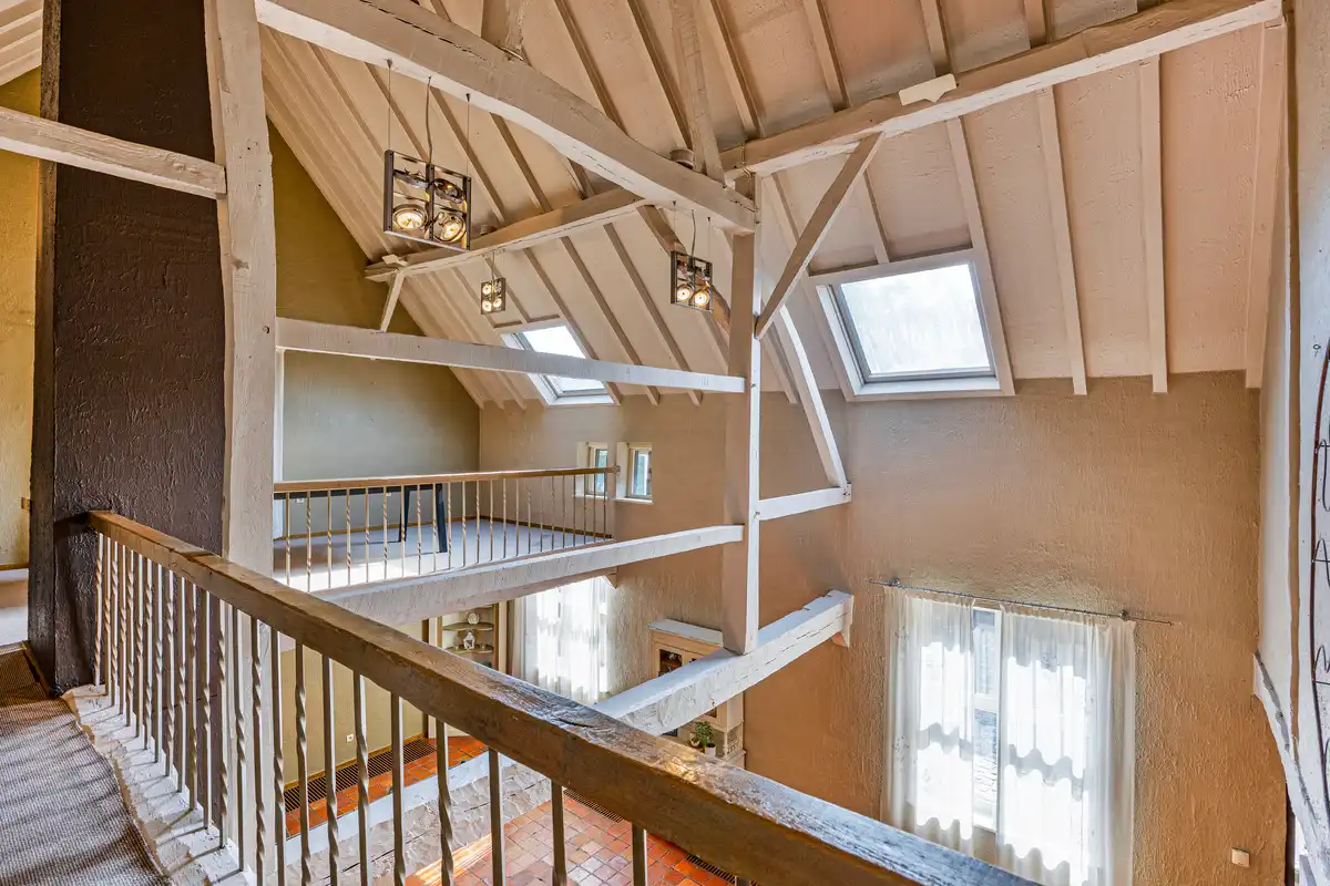 Exclusieve kans: Charmante vierkantshoeve te Diepenbeek – veelzijdige handelszaak met karakter foto 15