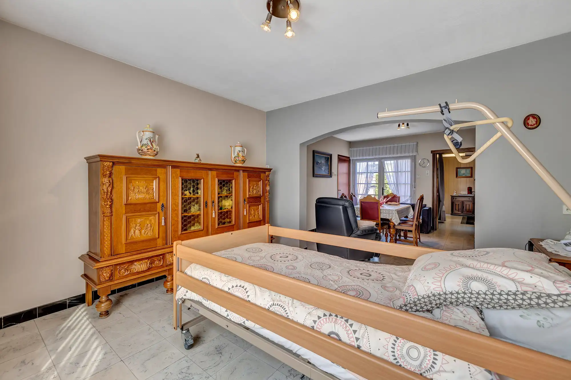 Te renoveren woning met veel potentieel te Liedekerke foto 4