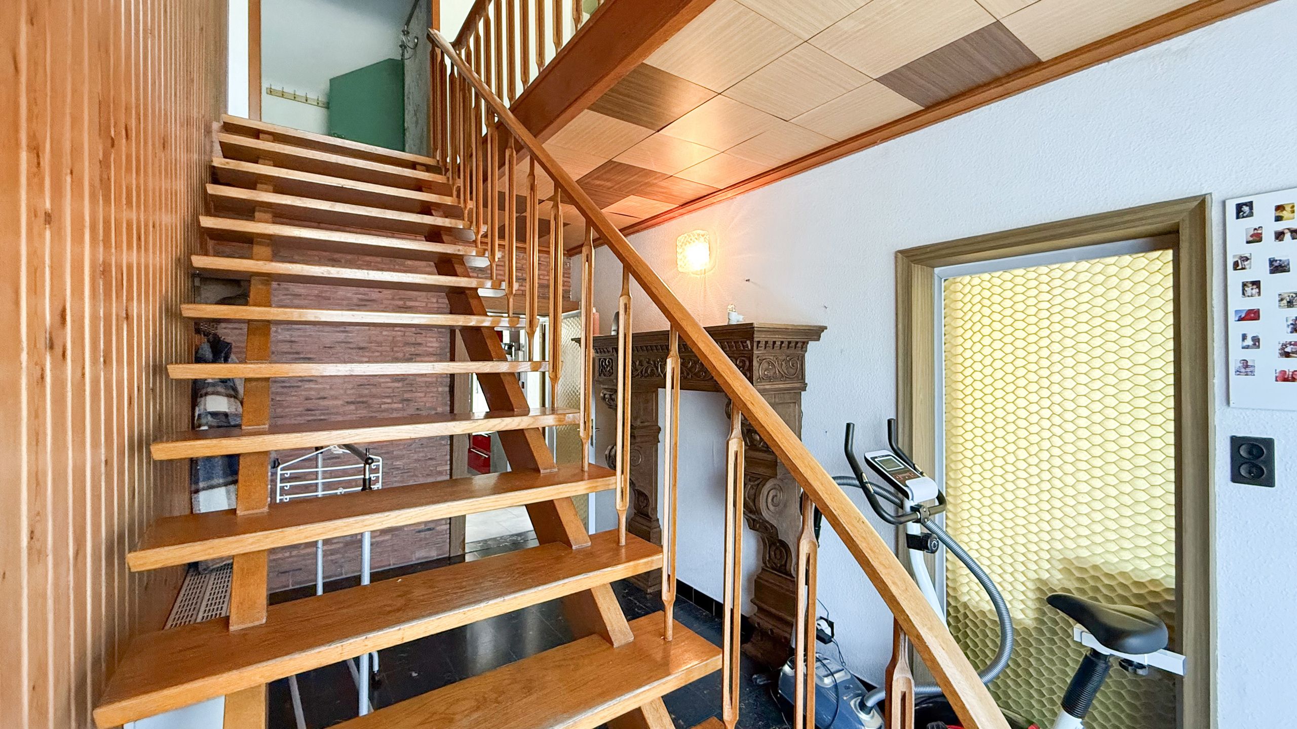 Vrijstaande woning met hangar en groot stuk grond-13.000m²! foto 17