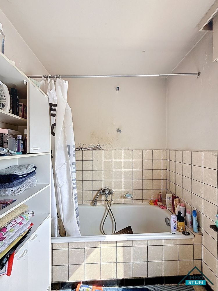 Halfopen bebouwing met 4 slaapkamers en garage foto 12
