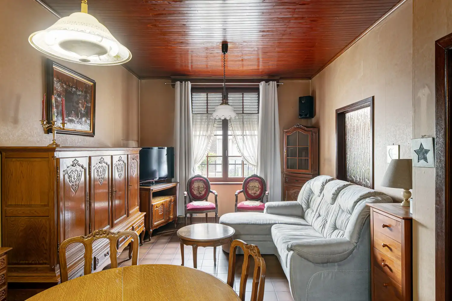Centraal gelegen woning met 2 tot 3 slaapkamers foto 3