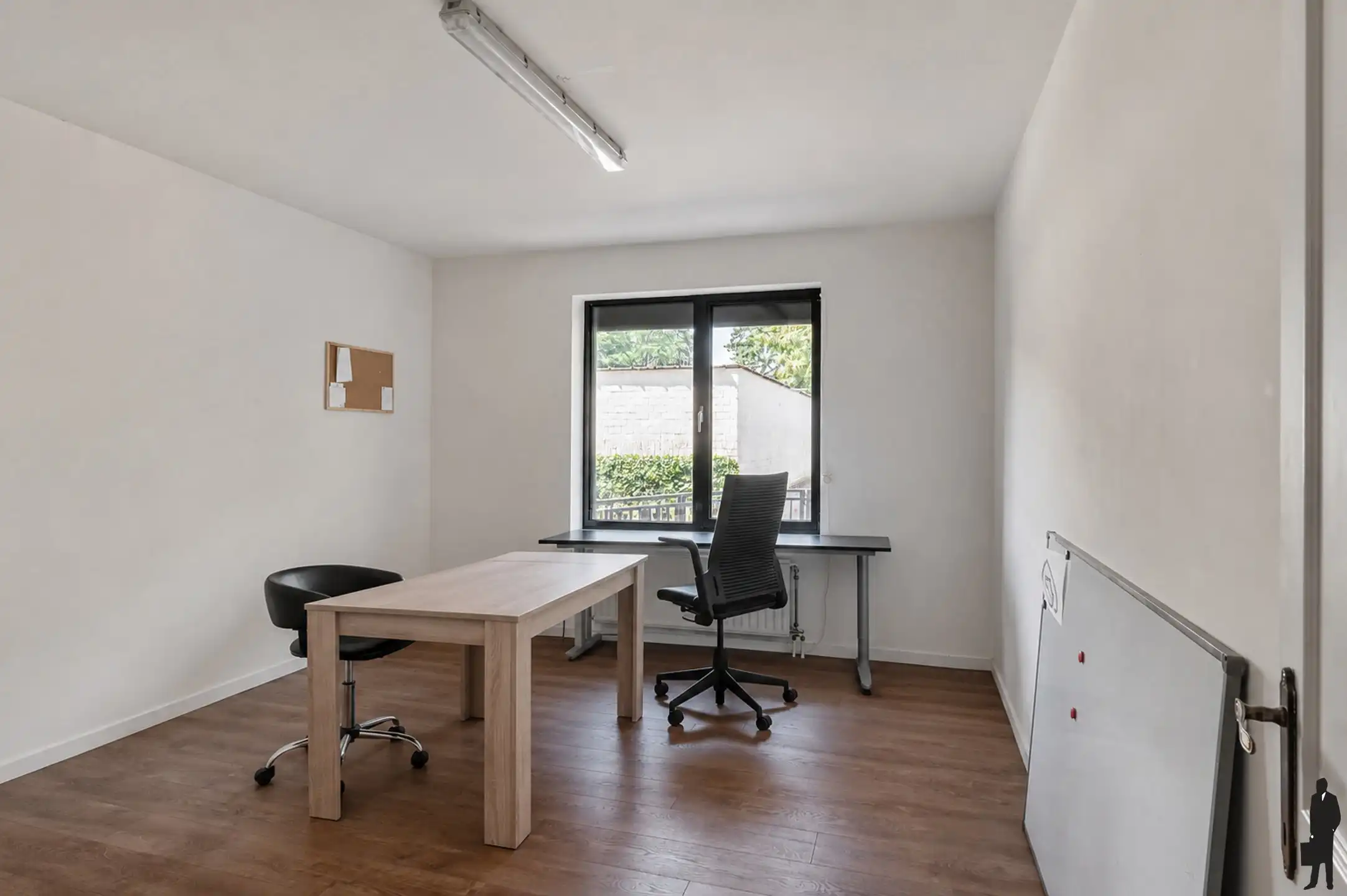 Ruim appartement van ca. 170 m² met 3 slaapkamers, garagebox en 2 terrassen op centrale ligging foto 11