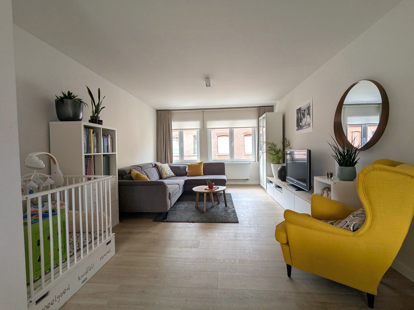 Ruime moderne duplex in klein gebouw recente totaalrenovatie foto 3