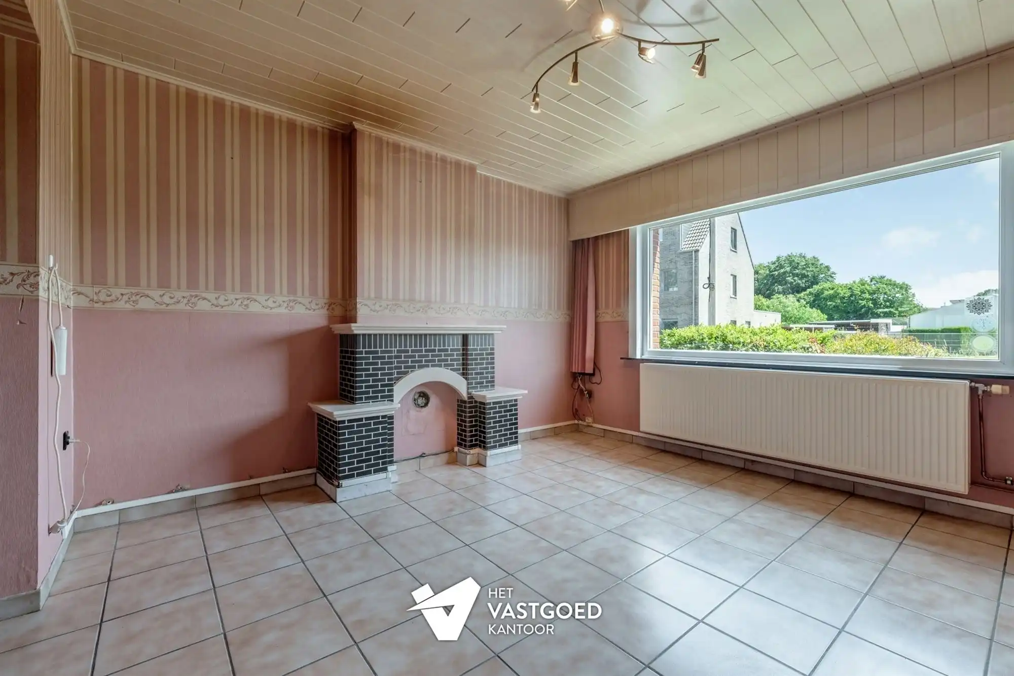 WONING MET POTENTIEEL EN CA 90M2 BIJGEBOUWEN OP MOOIE LIGGING foto 3
