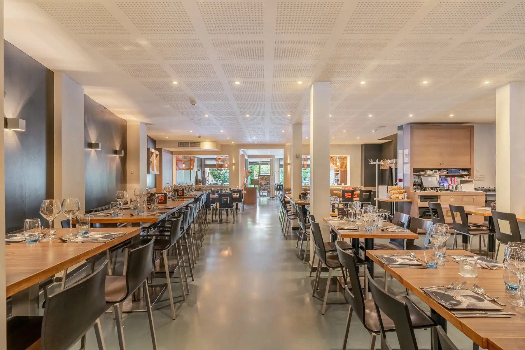 Prachtig commercieel pand met stadstuin in het hart van Aartselaar foto 9