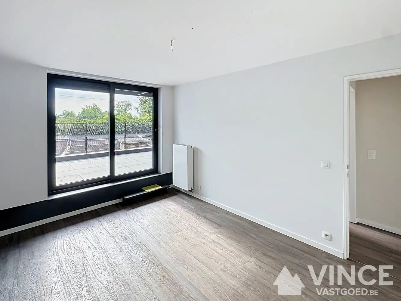 Lichtrijk appartement met uniek zicht op de vaart en ruim terras foto 8