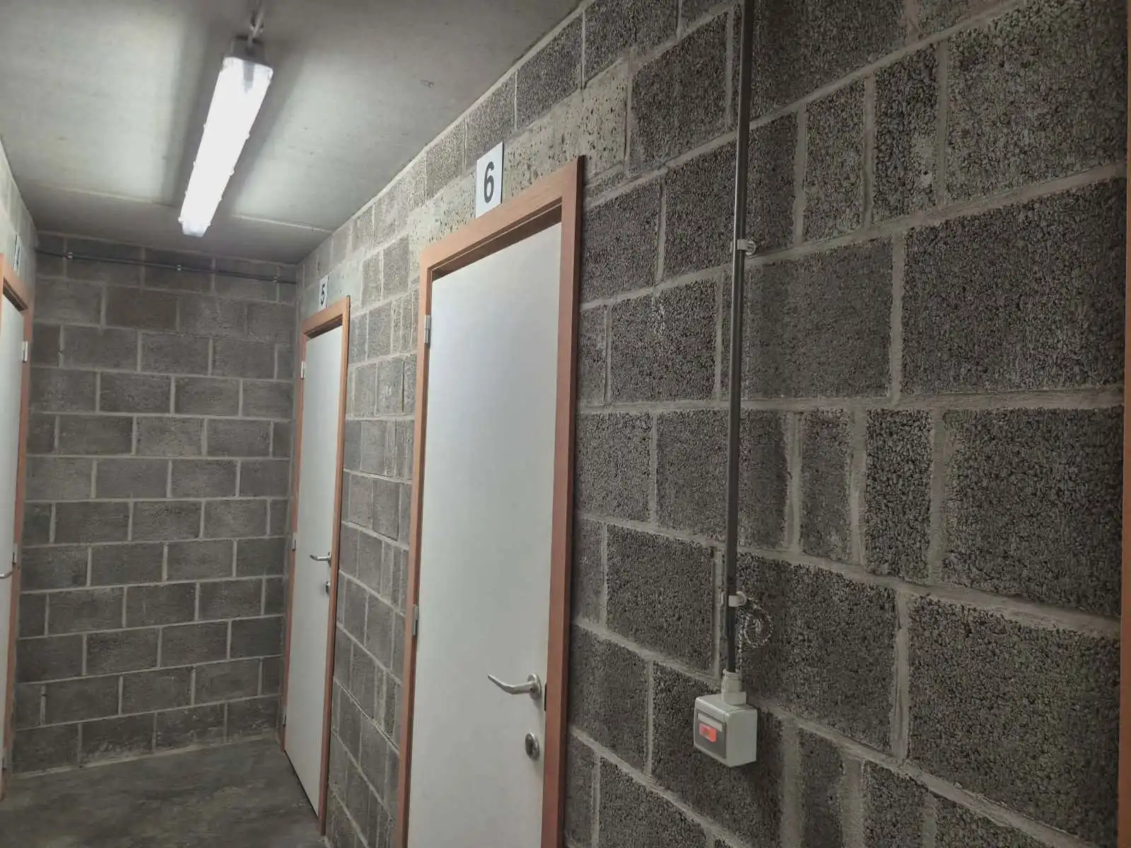 Prachtig dakappartement met 2 slaapkamers en garage foto 16