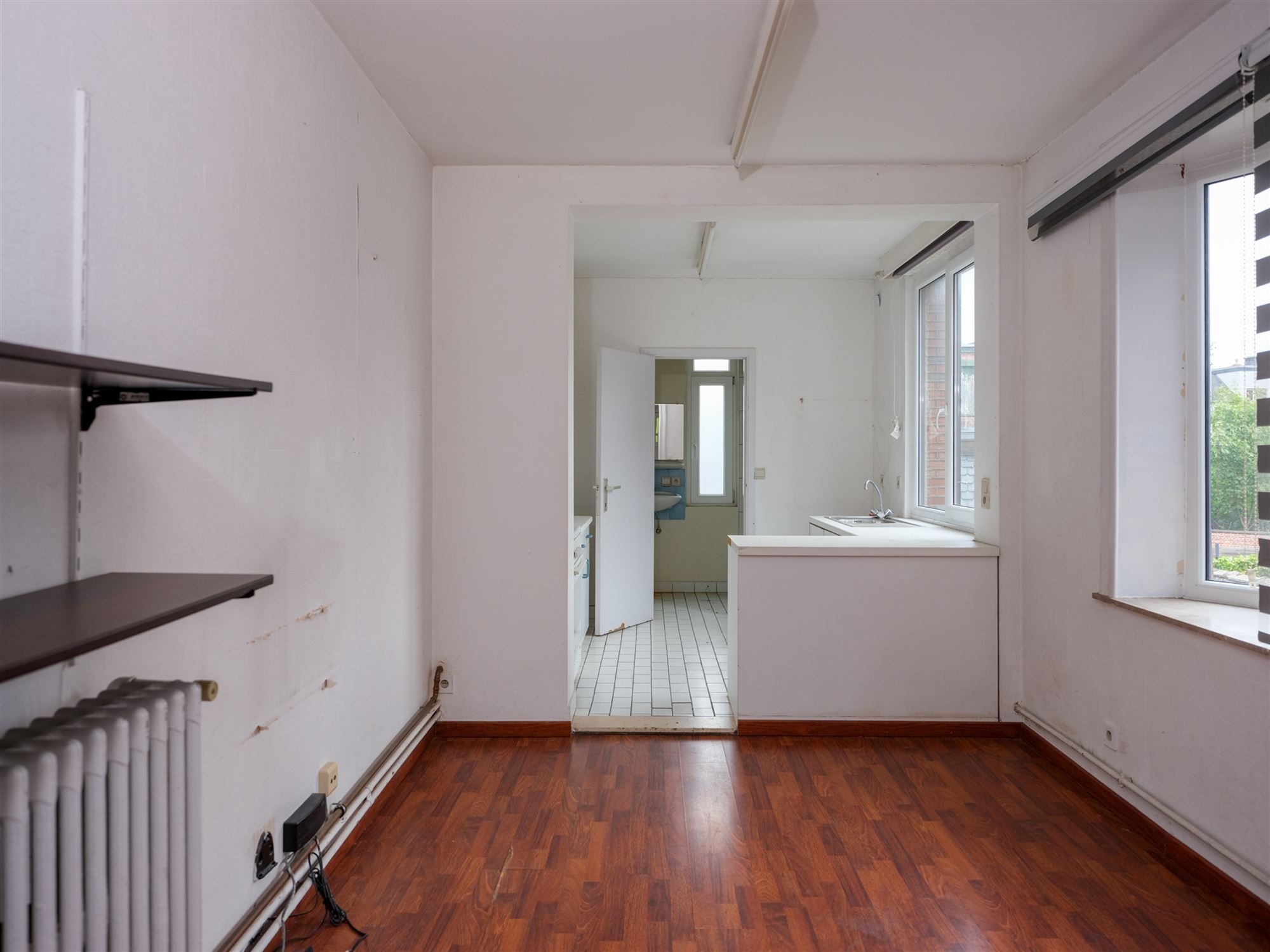 ruime rijwoning met polyvalent bijgebouw en tal van mogelijk foto 27