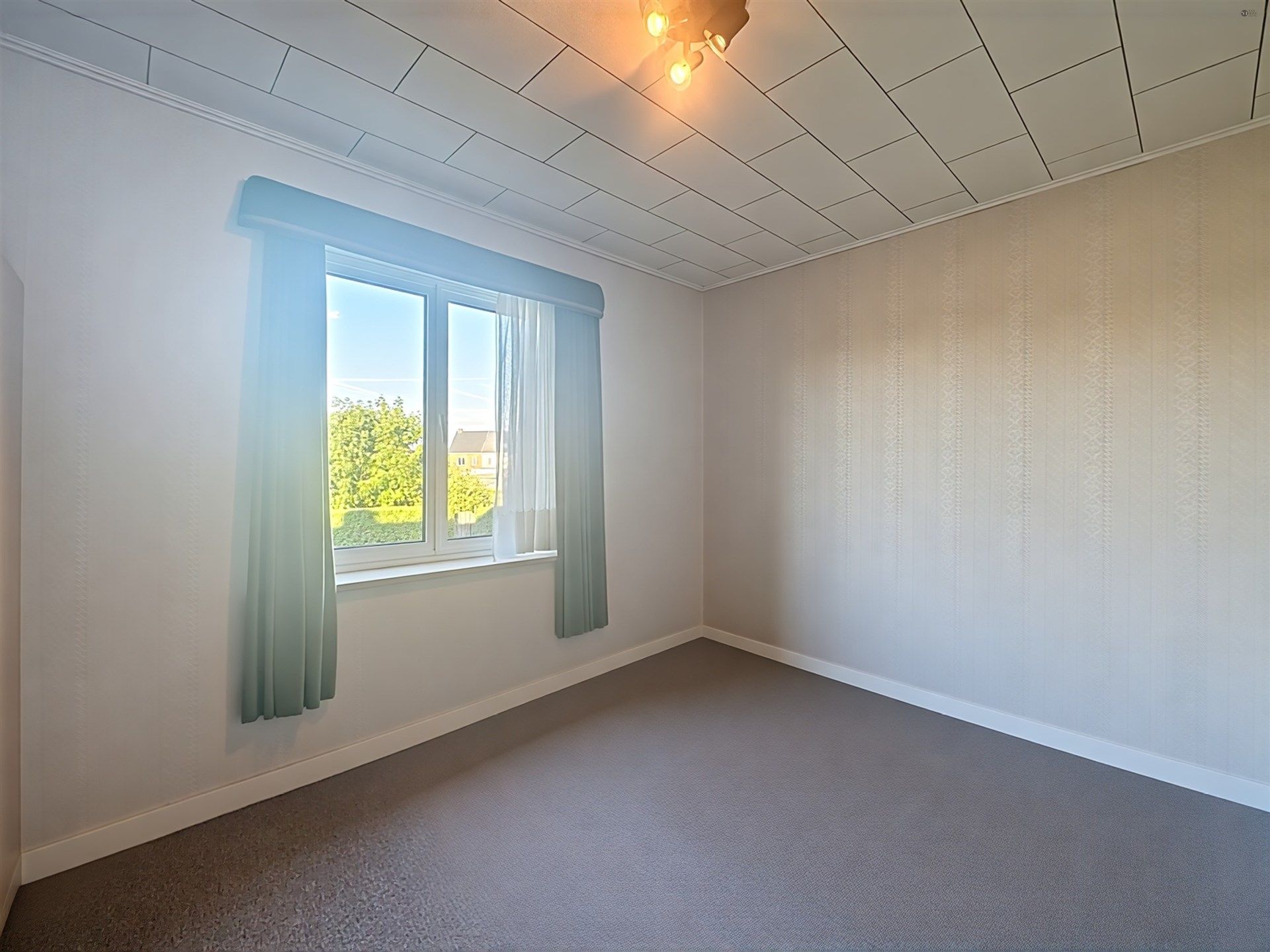 Gezinswoning met 3 slaapkamers en voortuin op perceel van 246m² in Sint-Niklaas foto 12