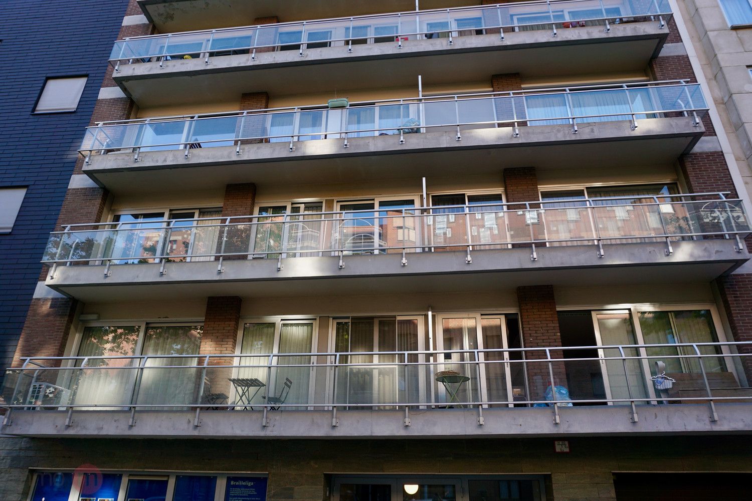 Centraal gelegen appartement met 2 slaapkamers en autostaanplaats. foto 15
