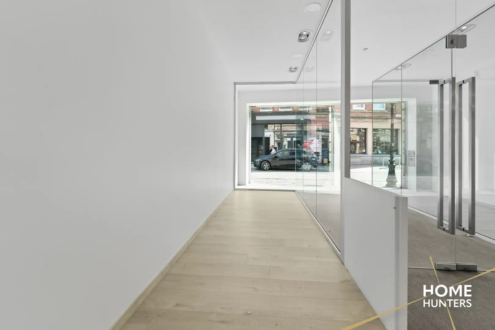 Handelspand op commerciële locatie te Ieper foto 4