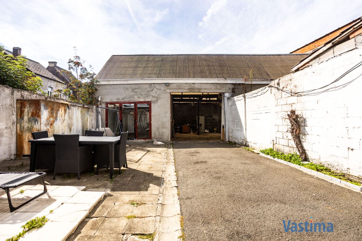 Twee aanpalende woningen met loods nabij centrum Aalst – ideaal voor wonen, werken of project foto 16